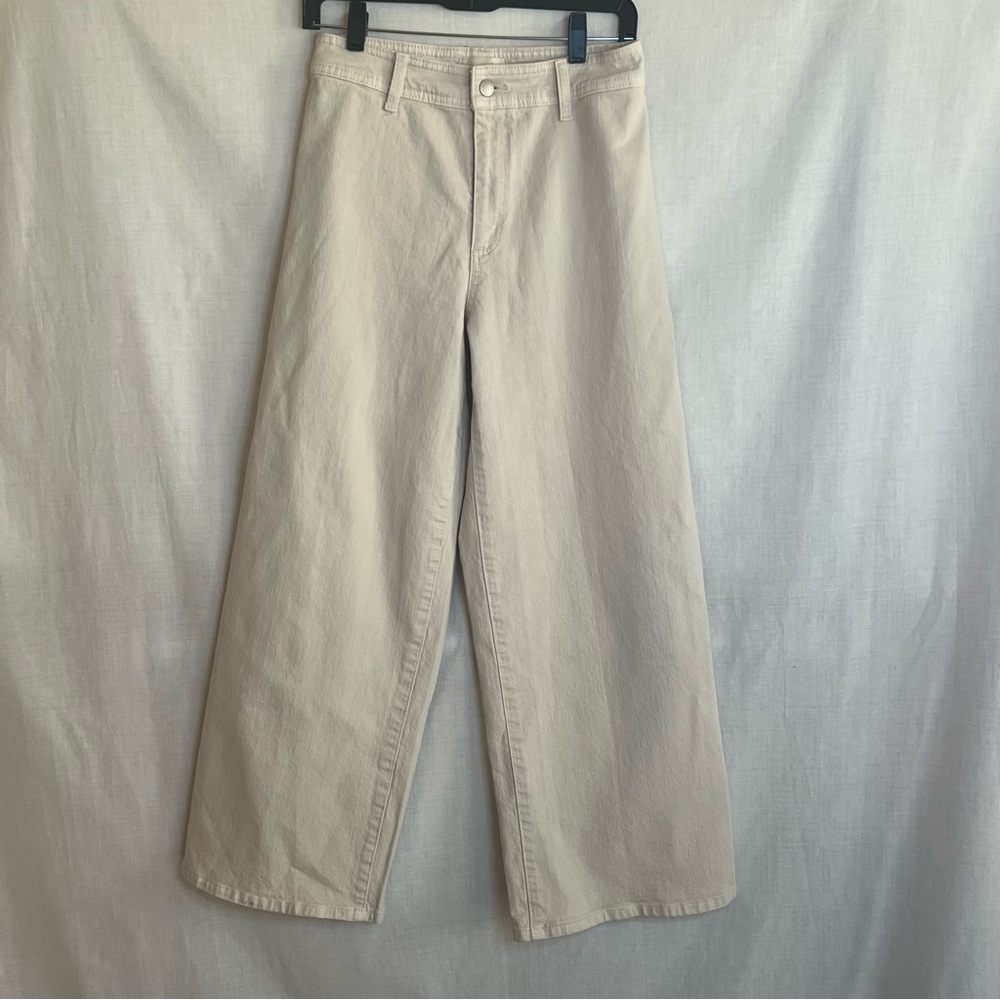 Universal Thread, Women’s Cream Wide Leg Crop Jeans, Size 4
